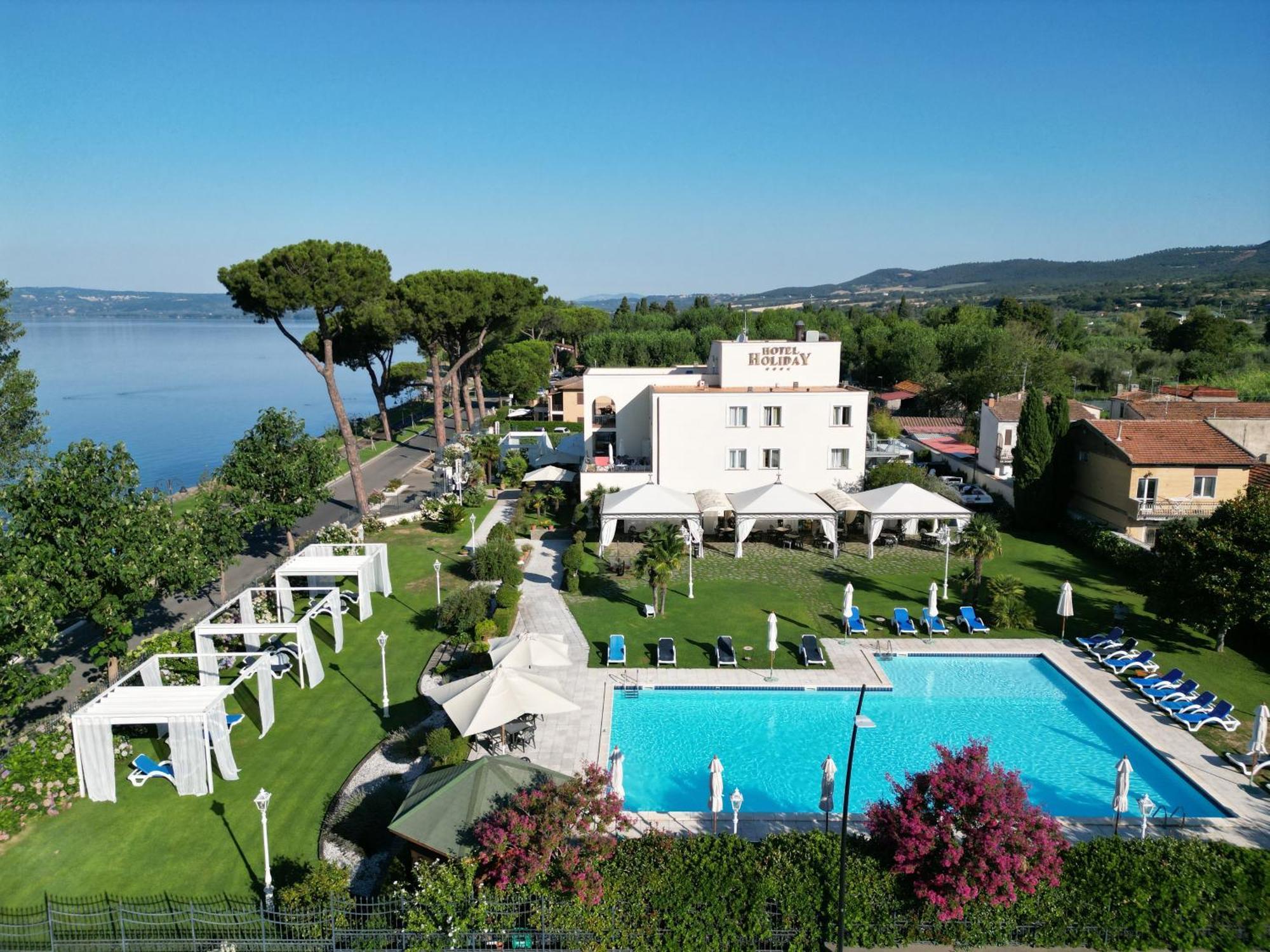 Hotel Holiday Sul Lago Bolsena Luaran gambar