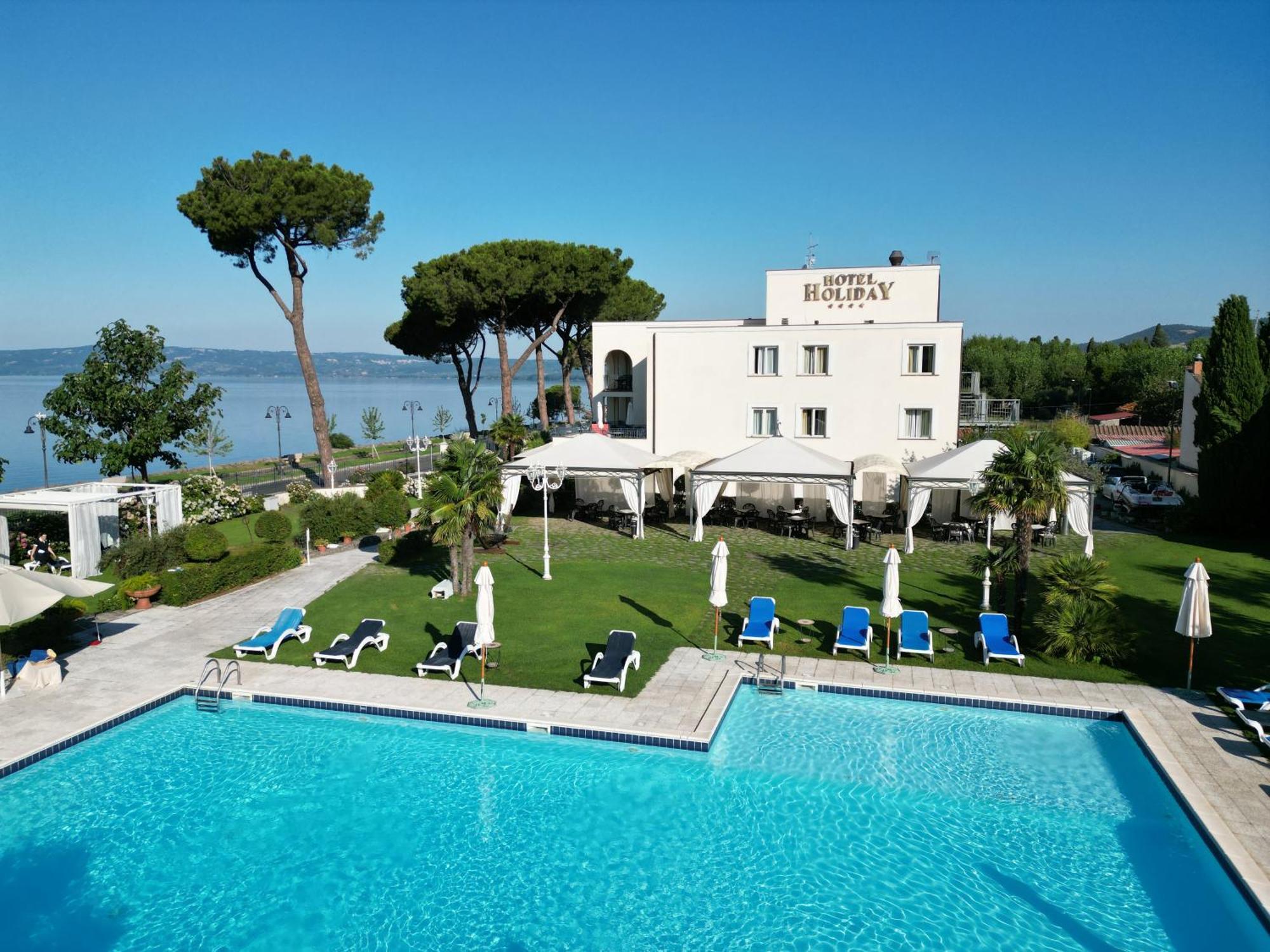 Hotel Holiday Sul Lago Bolsena Luaran gambar