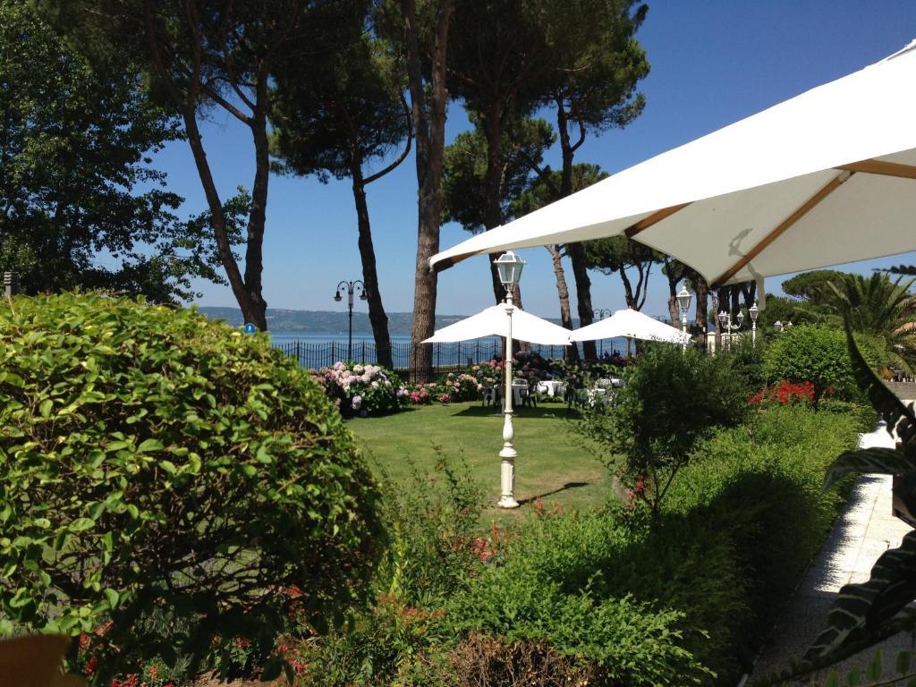 Hotel Holiday Sul Lago Bolsena Luaran gambar